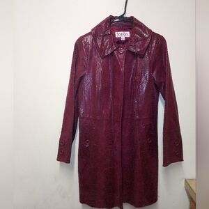 NWOT Vintage Bradley Bayou Women’s XSmall Maroon snake print Leather Trench Coat